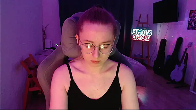 Snapshot of AnabelFrel chatting on February 23, 12:51 am AnabelFrel online show from February 23, 12:51 am