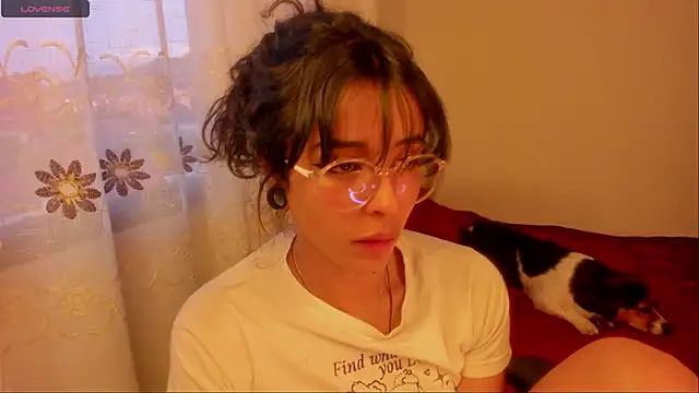 aluna 0310 online show from December 16, 10:56 pm