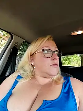 winniess40 online show from April 21, 11:16 am