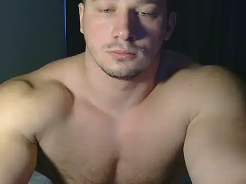 LionEdwin online show from February 8, 8:18 am