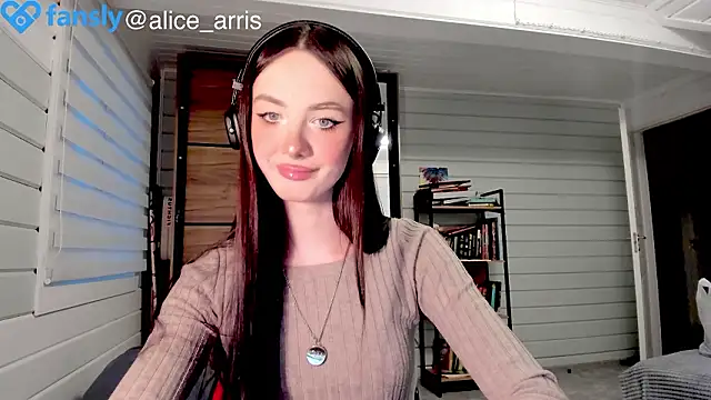 Alice  Aris online show from February 26, 3:11 pm