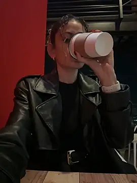 alana15 online show from March 29, 12:10 am