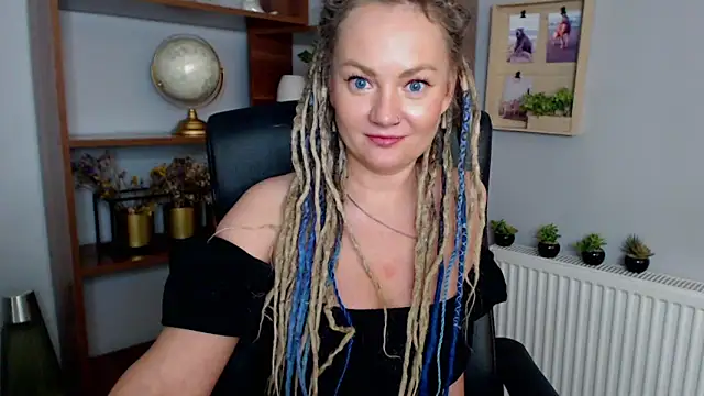 Snapshot of KayaMagic chatting on March 13, 5:07 pm KayaMagic online show from March 13, 5:07 pm