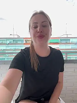 AlisaWhite online show from June 4, 3:40 pm