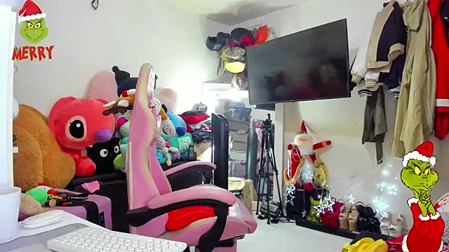 Lawrncesofiets online show from December 18, 3:40 pm