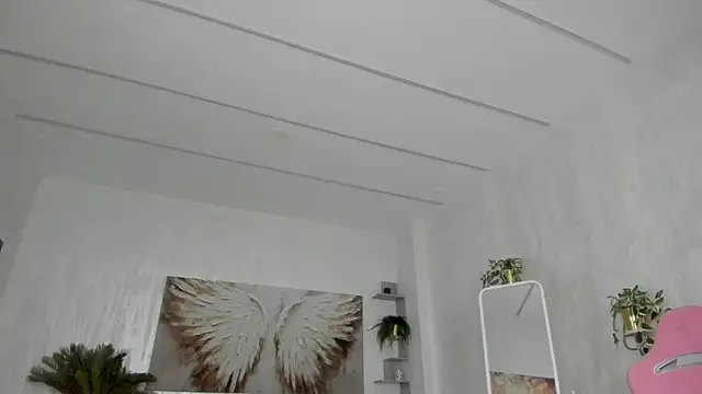 TiffanyHouston  online show from May 23, 5:45 am