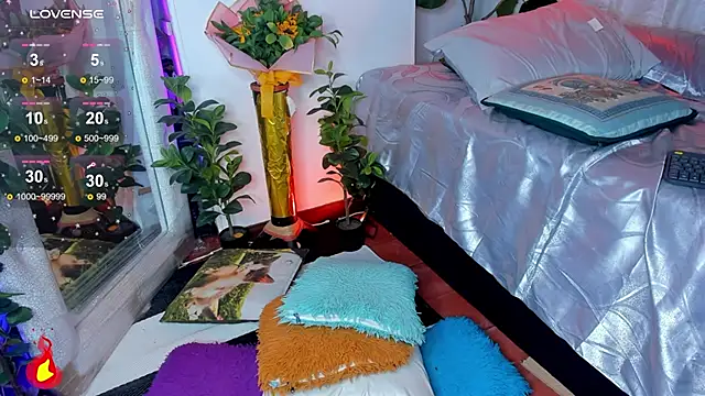 jenndy lockhart online show from March 6, 5:46 am