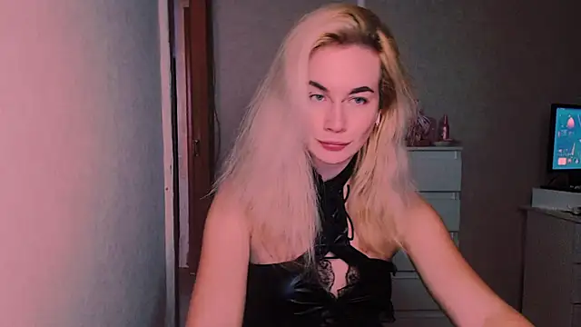 xxxcharismaaa online show from November 5, 5:57 pm