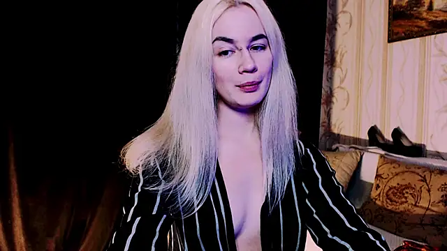 xxxcharismaaa online show from November 25, 8:53 pm