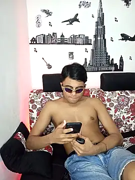 Snapshot of pinedasex777 chatting on March 13, 12:37 am pinedasex777 online show from March 13, 12:37 am