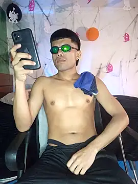 Snapshot of pinedasex777 chatting on October 10, 10:36 am pinedasex777 online show from October 10, 10:36 am