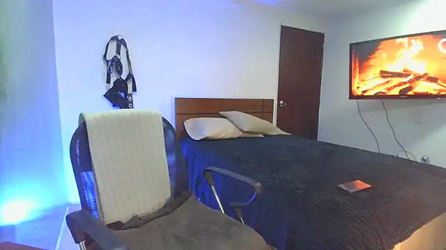 pinedasex777 online show from November 18, 10:41 am