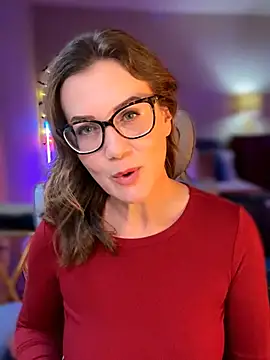 Snapshot of MaiseKnox chatting on April 28, 10:15 pm MaiseKnox online show from April 28, 10:15 pm