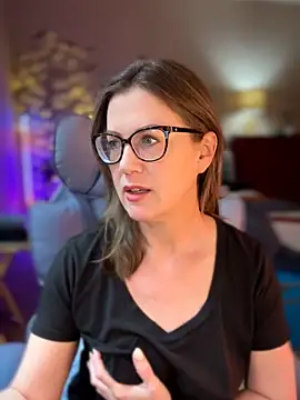Snapshot of MaiseKnox chatting on May 3, 3:40 pm MaiseKnox online show from May 3, 3:40 pm