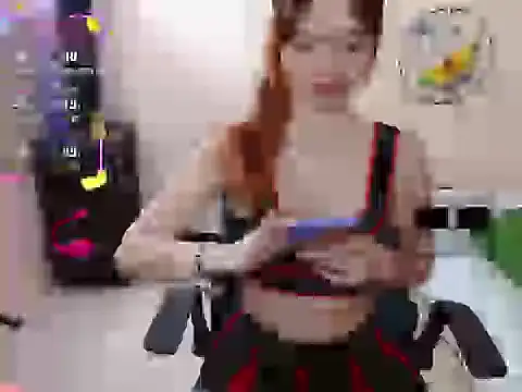 Snapshot of miss_tinnymafe chatting on September 18, 3:41 am miss tinnymafe online show from September 18, 3:41 am