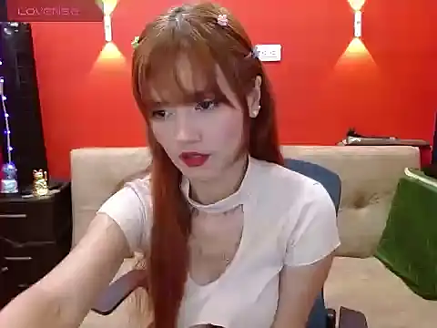 Snapshot of miss_tinnymafe chatting on June 20, 2:58 am miss tinnymafe online show from June 20, 2:58 am
