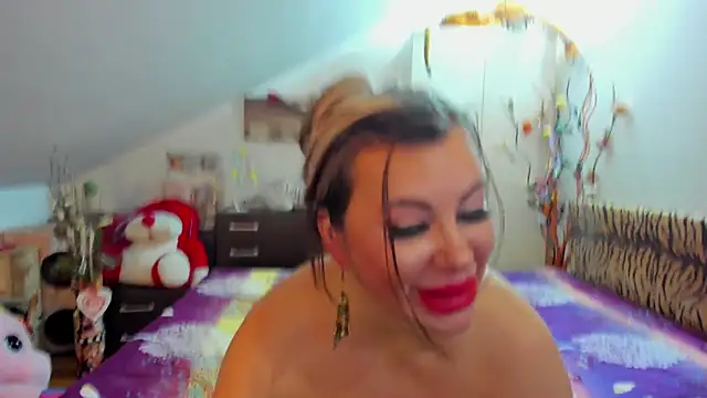 Raffaelababy online show from February 15, 3:28 pm