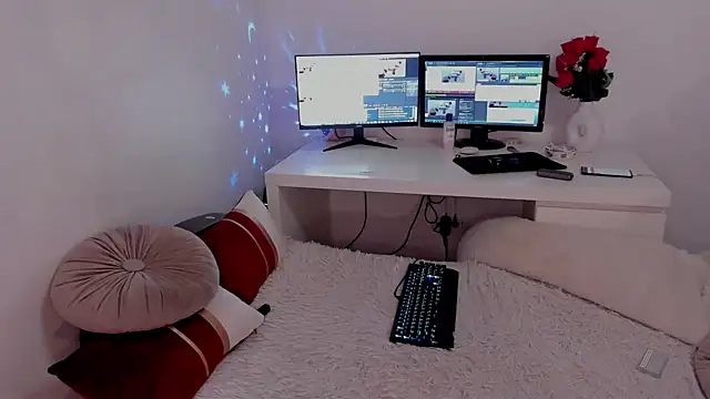 aryahunt1 online show from March 20, 2:10 pm