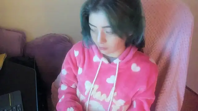 Sammysammy  online show from April 9, 6:13 am