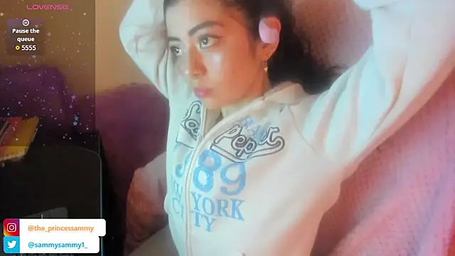 Sammysammy  online show from April 25, 8:28 am