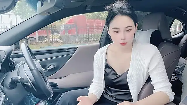 Snapshot of orla2021 chatting on December 26, 12:46 am orla2021 online show from December 26, 12:46 am