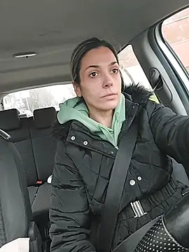 JoLeNe27 online show from February 5, 6:51 am