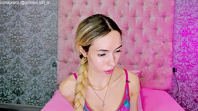 Snapshot of Akilla_Queen chatting on October 14, 1:50 am Akilla Queen online show from October 14, 1:50 am