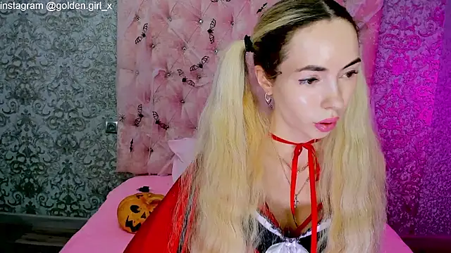 Snapshot of Akilla_Queen chatting on November 1, 2:02 am Akilla Queen online show from November 1, 2:02 am