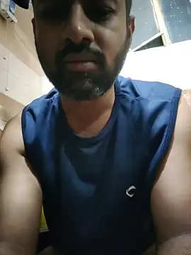 Rohit19997776 online show from March 27, 11:26 pm