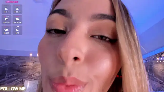 MelissaMoore  online show from March 8, 5:38 am