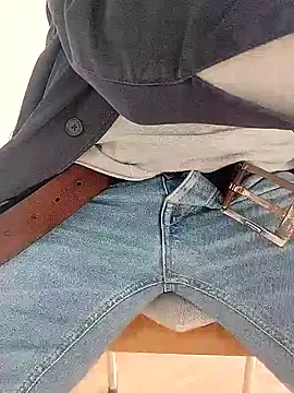 Snapshot of papiculo86 chatting on January 14, 1:06 pm papiculo86 online show from January 14, 1:06 pm