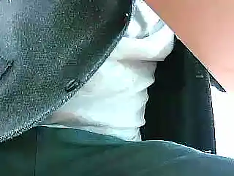 Snapshot of papiculo86 chatting on February 3, 11:09 am papiculo86 online show from February 3, 11:09 am