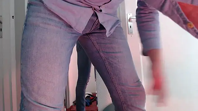 Snapshot of papiculo86 chatting on March 17, 1:50 pm papiculo86 online show from March 17, 1:50 pm