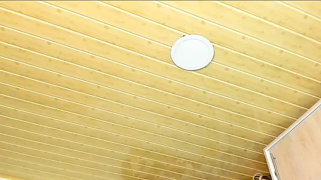 Snapshot of Carla_expit chatting on October 24, 1:24 am Carla expit online show from October 24, 1:24 am