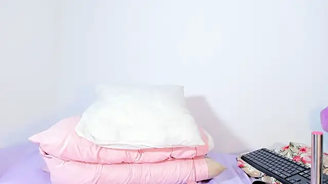 Snapshot of shalimar_ chatting on February 3, 5:24 pm shalimar online show from February 3, 5:24 pm