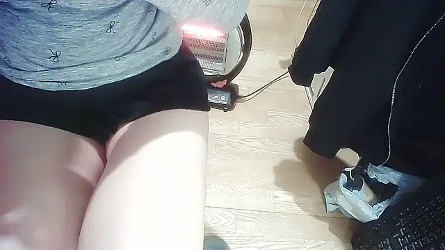 Snapshot of cindy01113520 chatting on February 9, 10:32 pm cindy01113520 online show from February 9, 10:32 pm