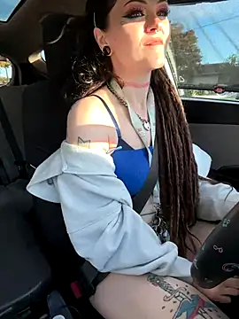 BlaizeyBBy online show from November 5, 12:10 am