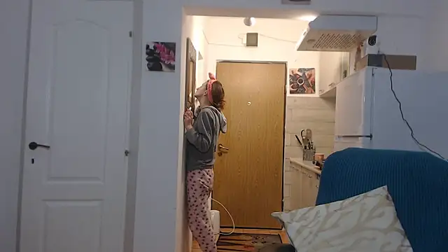 simyhvn online show from February 7, 5:10 am