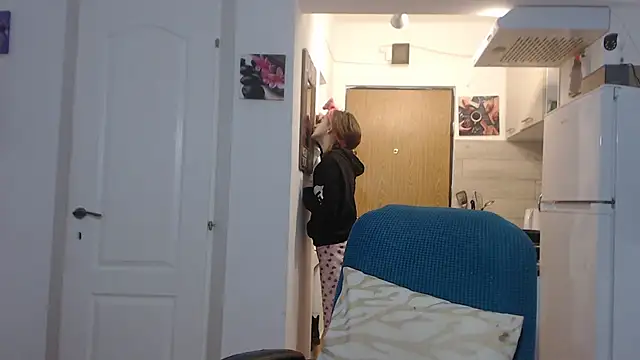 simyhvn online show from March 4, 5:11 am