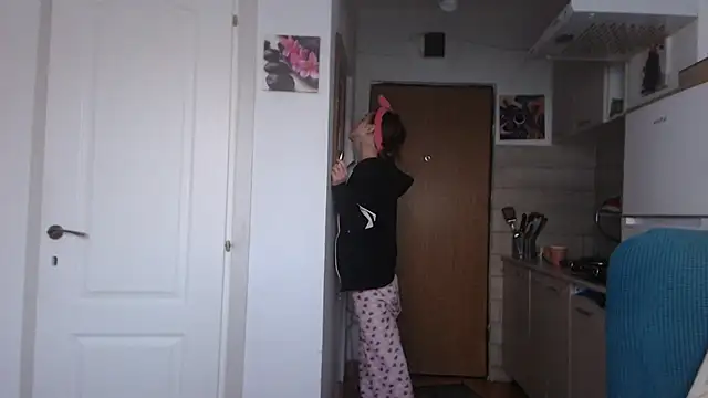 simyhvn online show from March 10, 5:11 am