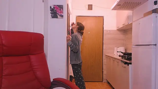 simyhvn online show from December 2, 5:35 am