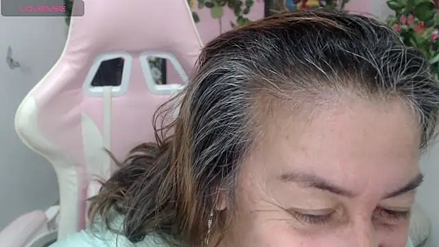 stepmother 105 online show from December 5, 6:15 pm