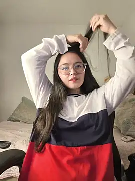 Snapshot of dannaparker chatting on October 31, 3:51 am dannaparker online show from October 31, 3:51 am