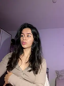 Snapshot of xlovelygirlx chatting on February 16, 3:04 am xlovelygirlx online show from February 16, 3:04 am