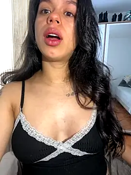 Snapshot of xlovelygirlx chatting on September 13, 6:18 pm xlovelygirlx online show from September 13, 6:18 pm