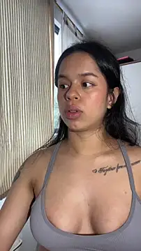 Snapshot of xlovelygirlx chatting on October 10, 5:45 pm xlovelygirlx online show from October 10, 5:45 pm