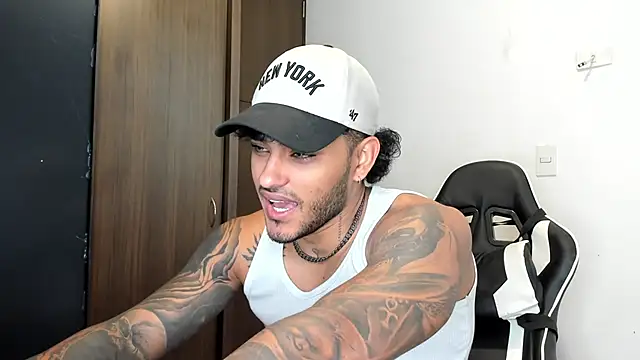 Alessandro Vanni online show from December 9, 1:45 pm