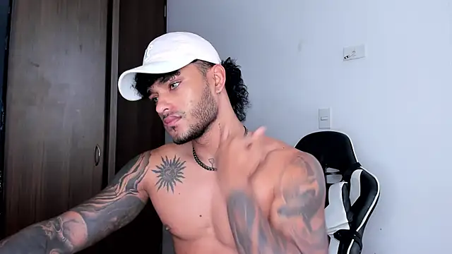 Alessandro Vanni online show from December 11, 12:12 pm