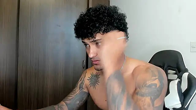 Alessandro Vanni online show from February 2, 7:46 pm