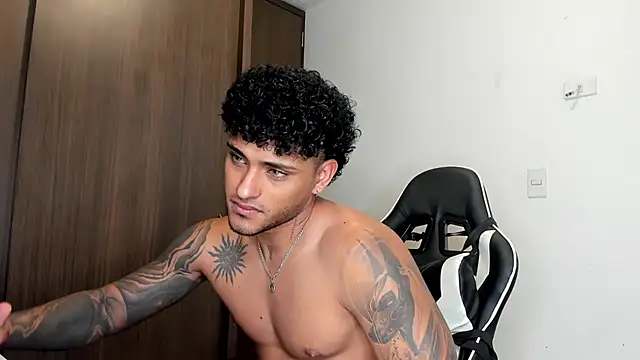 Alessandro Vanni online show from February 2, 10:49 pm